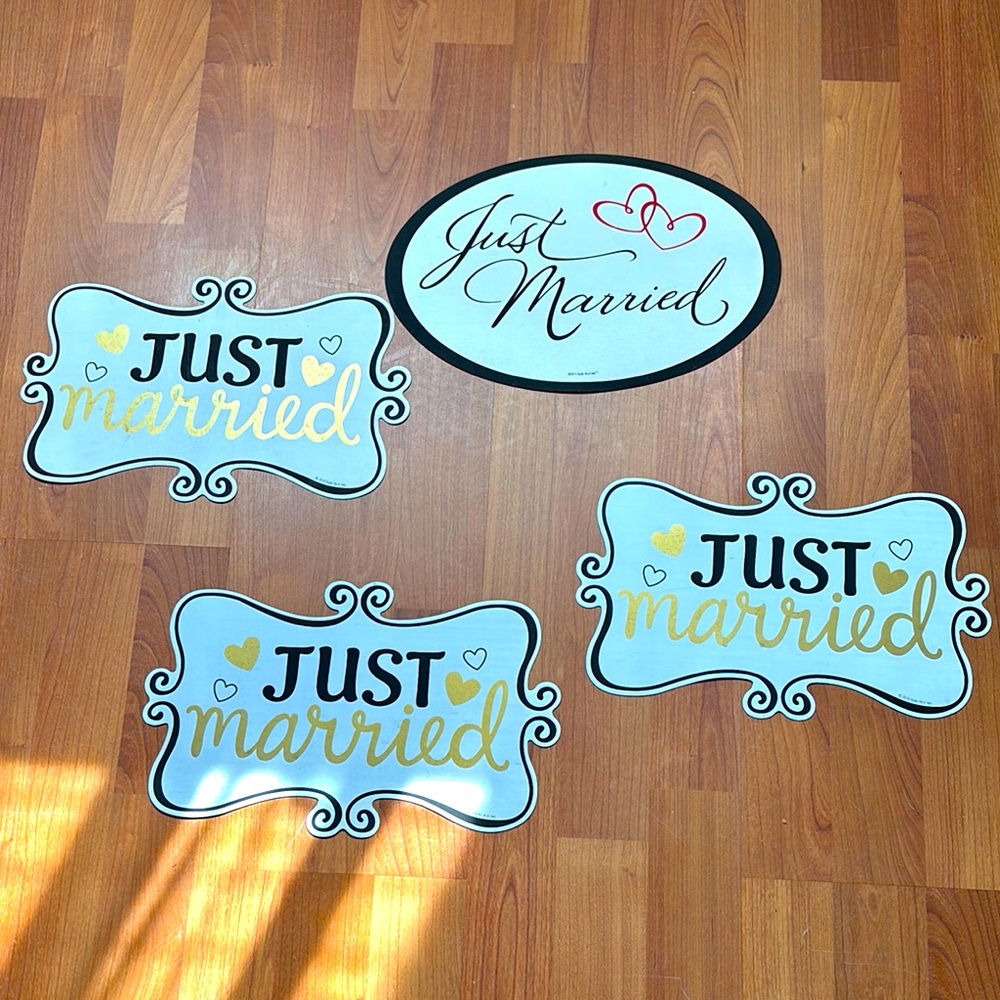 Just Married | 4 White Just Married Vehicle Magnets | Wedding Bride Groom